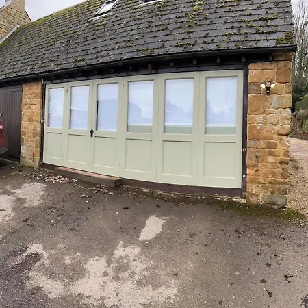 Little House Annexe Apartment Shotteswell Exterior photo