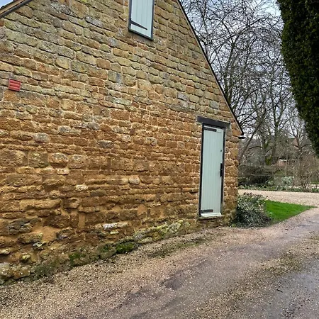 Little House Annexe Apartment Shotteswell Exterior photo